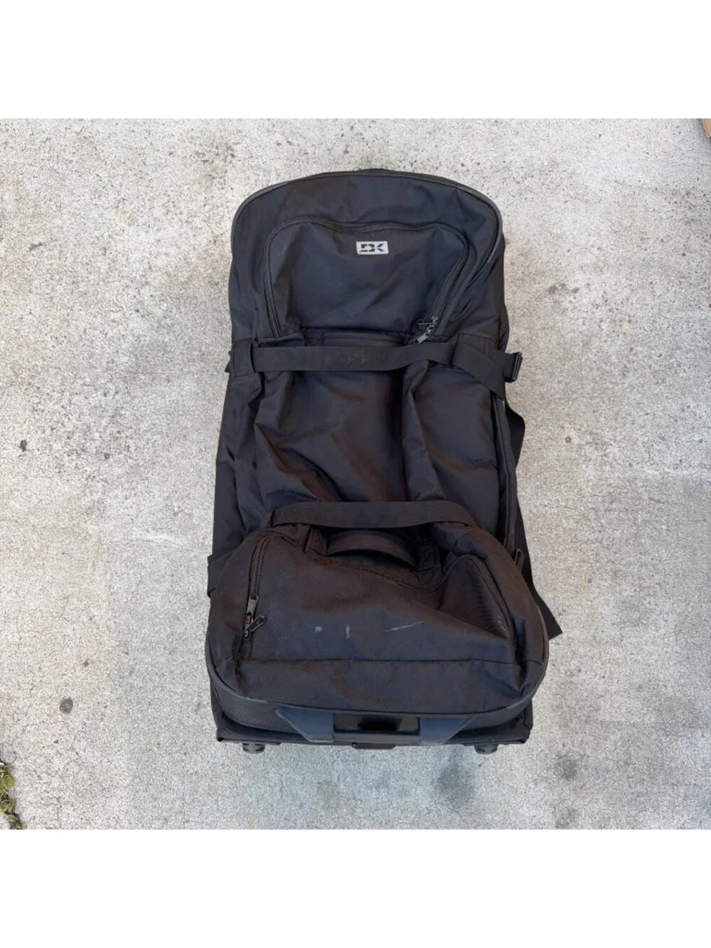 Dakine Split Roller 110L Large Rolling Luggage Suitcase Bag Black